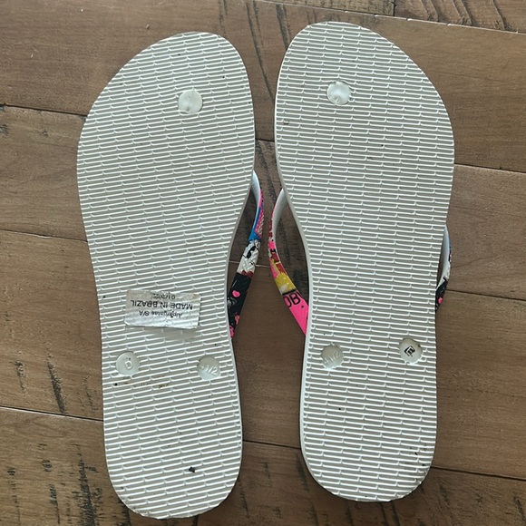 Women’s Minnie Mouse neon Havaianas flip flops - Picture 4 of 4